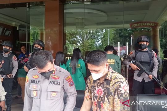 Polisi ungkap otak pelaku perampokan sadis di Padang