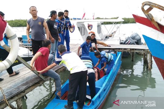 Kapal nelayan terbakar di Perairan Belitung, dua korban terluka