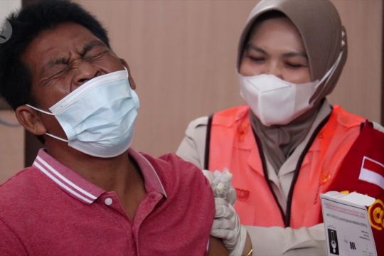 Polda Aceh gelar vaksinasi massal berhadiah paket umroh