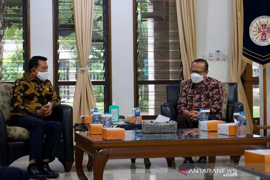 Moeldoko temui Kardinal Ignatius Suharyo di Katedral Jakarta