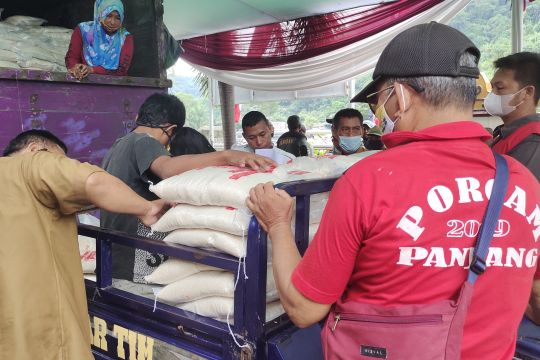 Bandarlampung salurkan 37.036 sak beras ke warga terdampak COVID-19