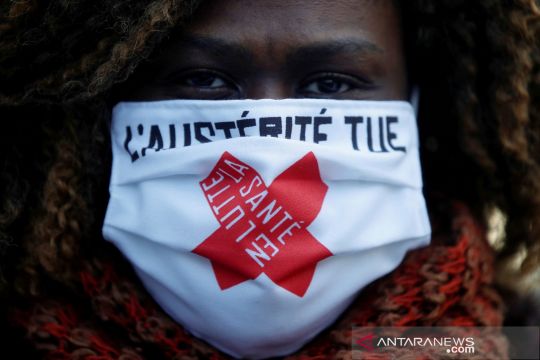 4.000 nakes di Brussels gelar aksi protes kewajiban vaksinasi