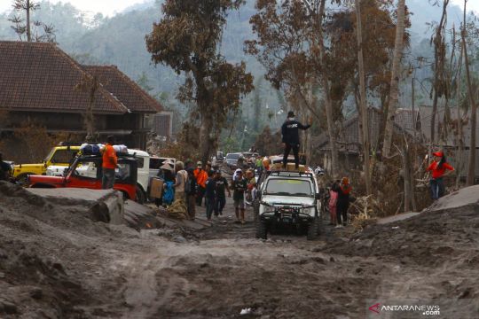 Bupati tegaskan area terdampak letusan Semeru bukan tempat wisata