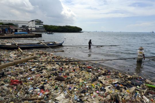 Sepanjang 2018-2020, kebocoran sampah ke laut turun 15 persen