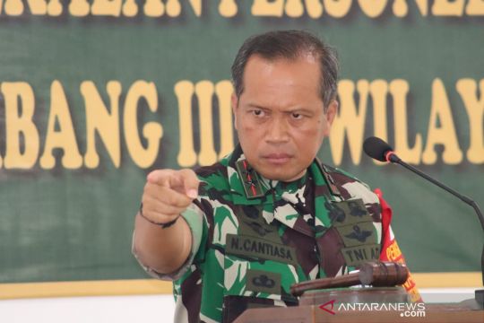Pangdam Kasuari: Prajurit TNI harus menjadi solusi bagi rakyat