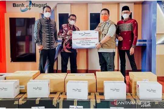 Bank Nagari kirim rendang untuk korban letusan Gunung Semeru