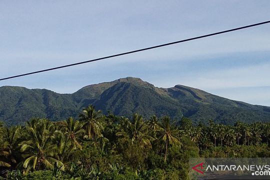 Gunung Awu di Sangihe level II, BPBD minta warga tetap tenang
