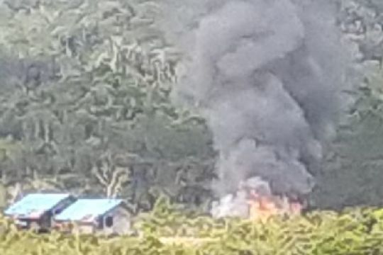 Kelompok bersenjata kembali bakar SMP Negeri Serambakom di Papua