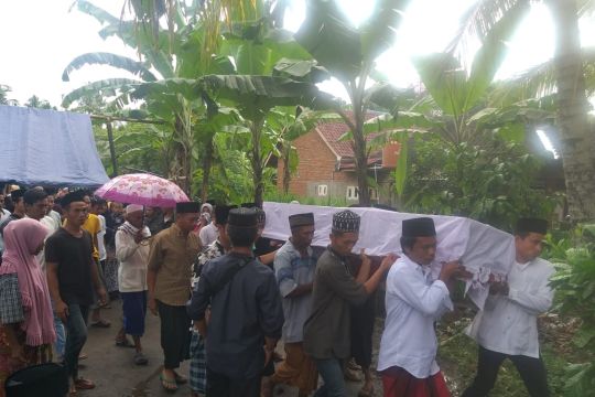 Jenazah PMI asal Lombok Tengah akibat kecelakaan laut dipulangkan