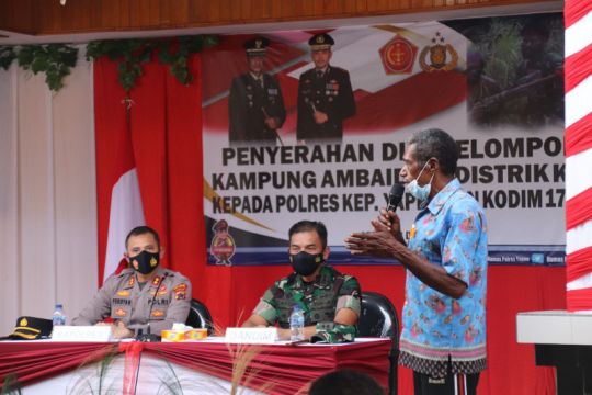 Kelompok bersenjata Kampung Ambaidiru di Papua serahkan diri
