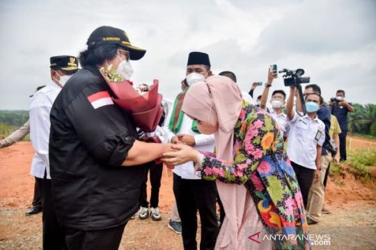 Menteri LHK kunjungi UPSA petani perempuan di Kabupaten Pelalawan
