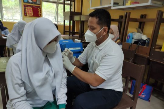 Capaian vaksinasi remaja di Batam tembus 100 persen sasaran