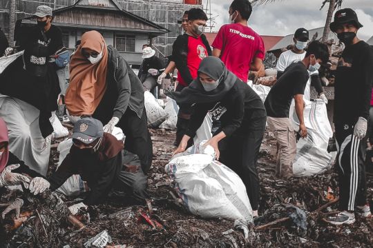 World Cleanup Day Indonesia pilah dan olah 5.300 ton sampah