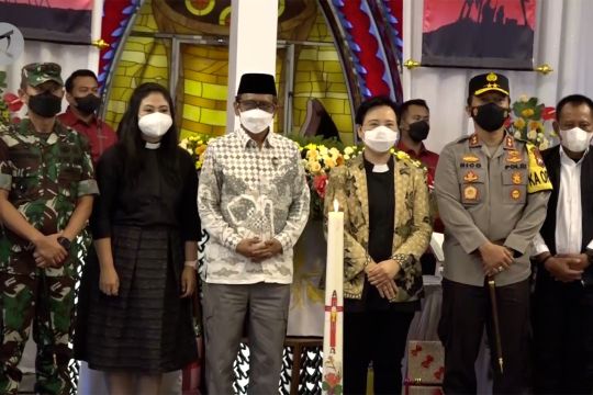 Tinjau pengamanan Natal di Surabaya, Menkopolhukam: Situasi kondusif