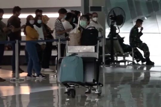 Bandara Juanda segera buka akses kedatangan internasional