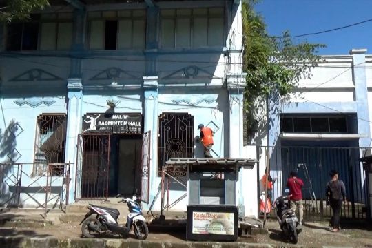 Kawasan Kota Tua Padang mulai dicat ulang