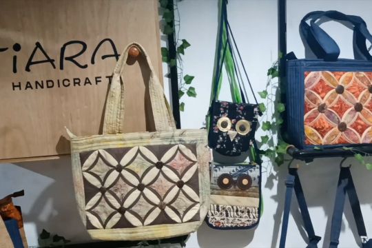 Produk Tiara Handicraft 100% karya penyandang disabilitas