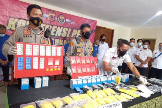 Polres Sukabumi gagalkan penyelundupan 31.534 butir obat keras