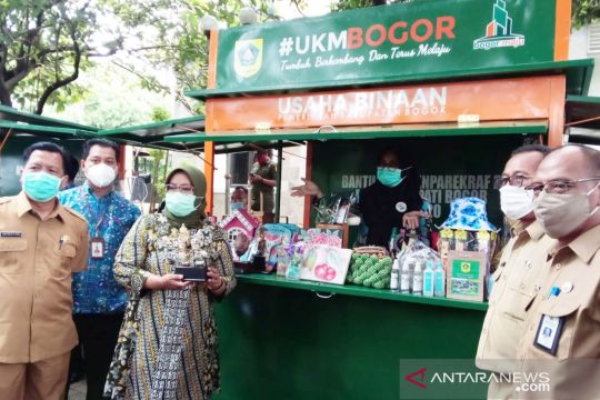 Pemkab Bogor gandeng Shopee tingkatkan pemasaran ekonomi kreatif