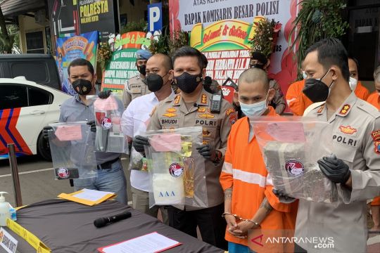 Polisi bekuk kurir 2,6 kg narkoba di Kota Malang