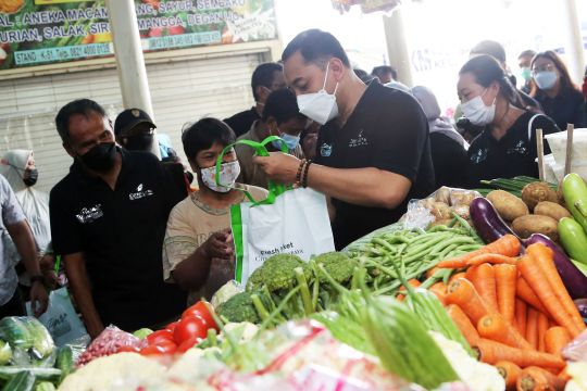 Komunitas Nol Sampah dukung pasar di Surabaya bebas kantong plastik