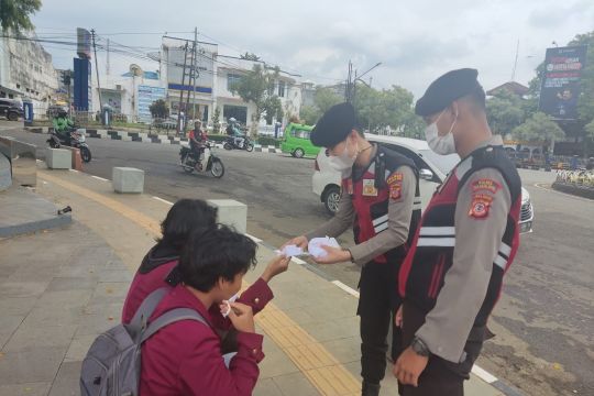 Cegah Omicron Polres Sukabumi Kota patroli pelanggar prokes