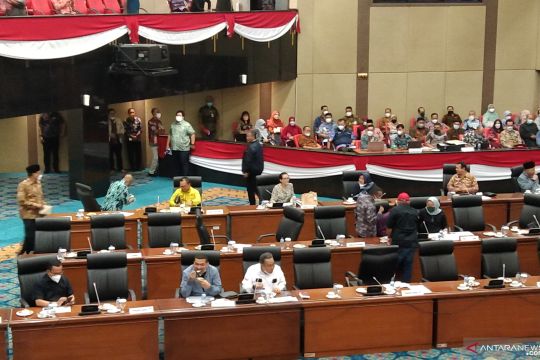 Ketua DPRD DKI skors rapat banggar terkait tunjangan gubernur