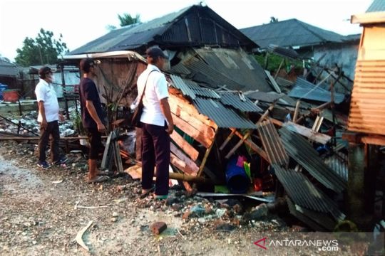 Lurah Pulau Kelapa upayakan bedah rumah warga ambruk diterjang angin