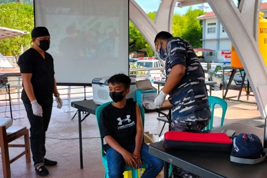 "Serbuan Vaksinasi Maritim" digelar TNI-AL di Taman Kota Tolitoli
