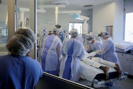 Brazil laporkan 112.286 kasus dan 251 kematian harian COVID