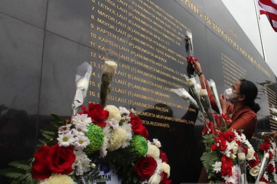 Kasal resmikan monumen kapal selam KRI Nanggala-402 di Surabaya