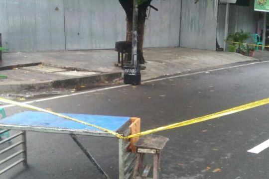 Polda Sulsel periksa penemuan koper hitam di Jalan Sunu