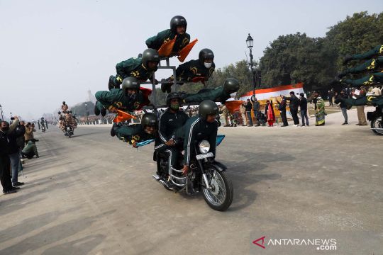 Latihan atraksi bermotor jelang Hari Republik di New Delhi