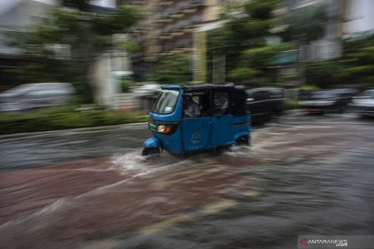 Drainase buruk jadi biang keladi Jalan Cikini Raya tergenang banjir