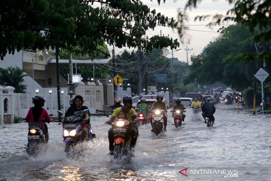BMKG: 11 kabupaten/kota Sumsel berpotensi hujan lebat disertai petir