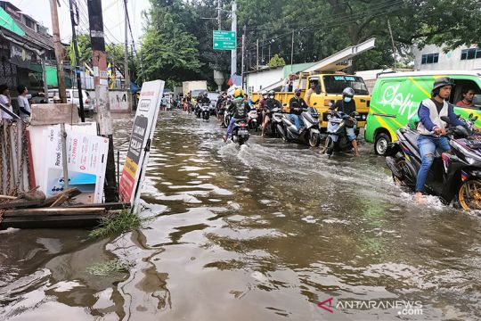 DKI kemarin, soal banjir hingga klaim Anies ditangani cepat dan senyap