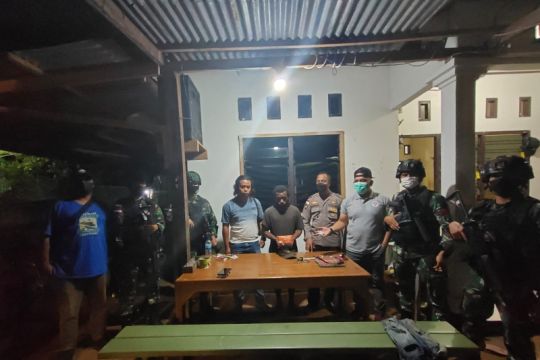 Satgas TNI Yonif 711 tangkap pengedar narkoba di perbatasan RI dan PNG