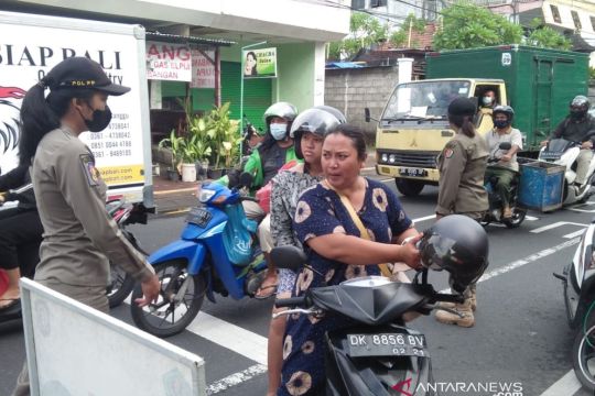 Tim Yustisi Denpasar jaring 20 orang pelanggar prokes