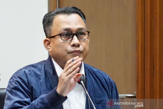 KPK amankan uang ratusan juta rupiah dari OTT di Surabaya