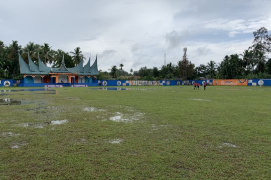Final Piala Soeratin U-15 antara PSP Padang vs Gasliko ditunda
