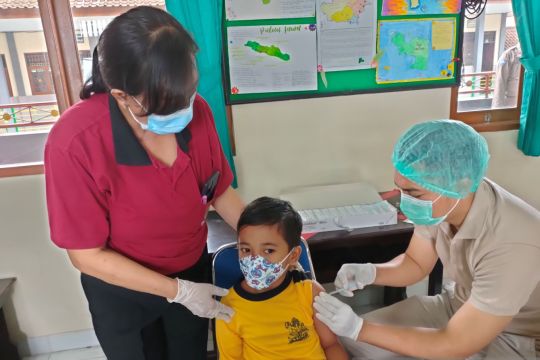Dinkes Bali: Vaksinasi COVID-19 usia 6-11 tahun capai 104 persen