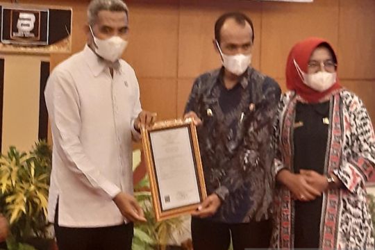 Solok Selatan terima sertifikat kekayaan intelektual "Saluang Panjang"