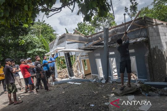 Bencana tanah bergerak di Lebak Banten