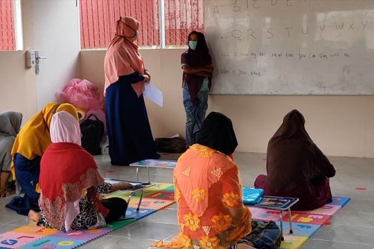 Imigran Rohingya di Lhokseumawe mulai diberikan materi belajar