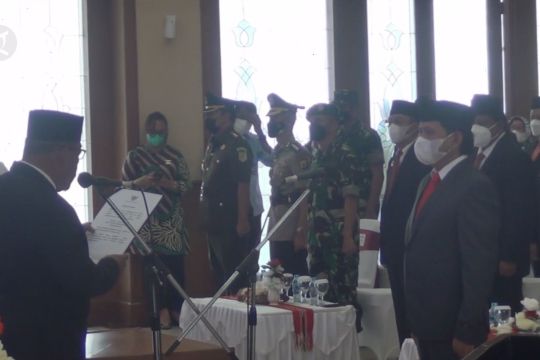 Dilantik sebagai Pj Sekda Maluku, Sadli Le diminta perkuat koordinasi