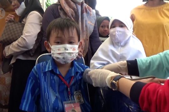 Vaksinasi anak perdana wilayah Sultra serentak di 238 titik