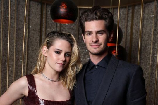 Kristen Stewart dan Andrew Garfield aktor terbaik HCA Film Awards 2022