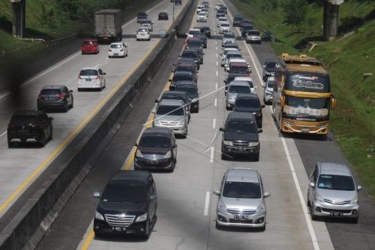 Arus balik di Jalan Tol Solo-Semarang Page 2 Small