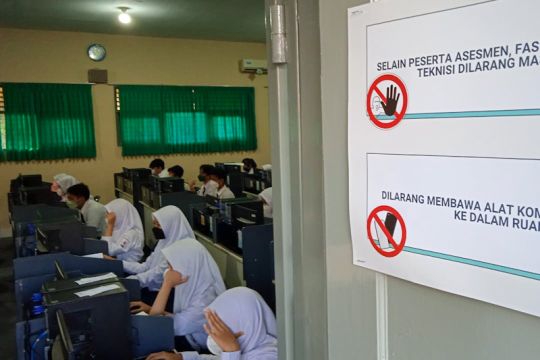 Asesmen Standarisasi Pendidikan Daerah level SMP di Yogyakarta lancar