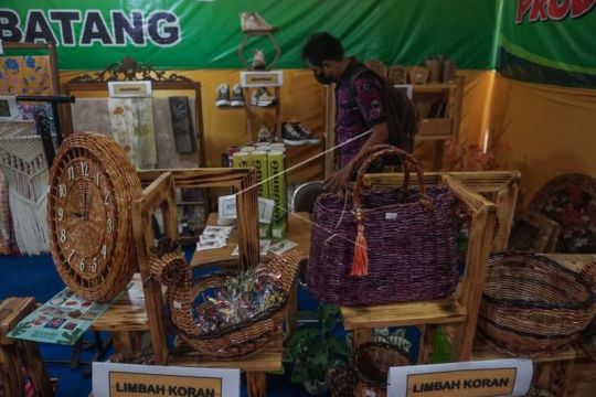 Pameran produk UMKM Batang Page 1 Small